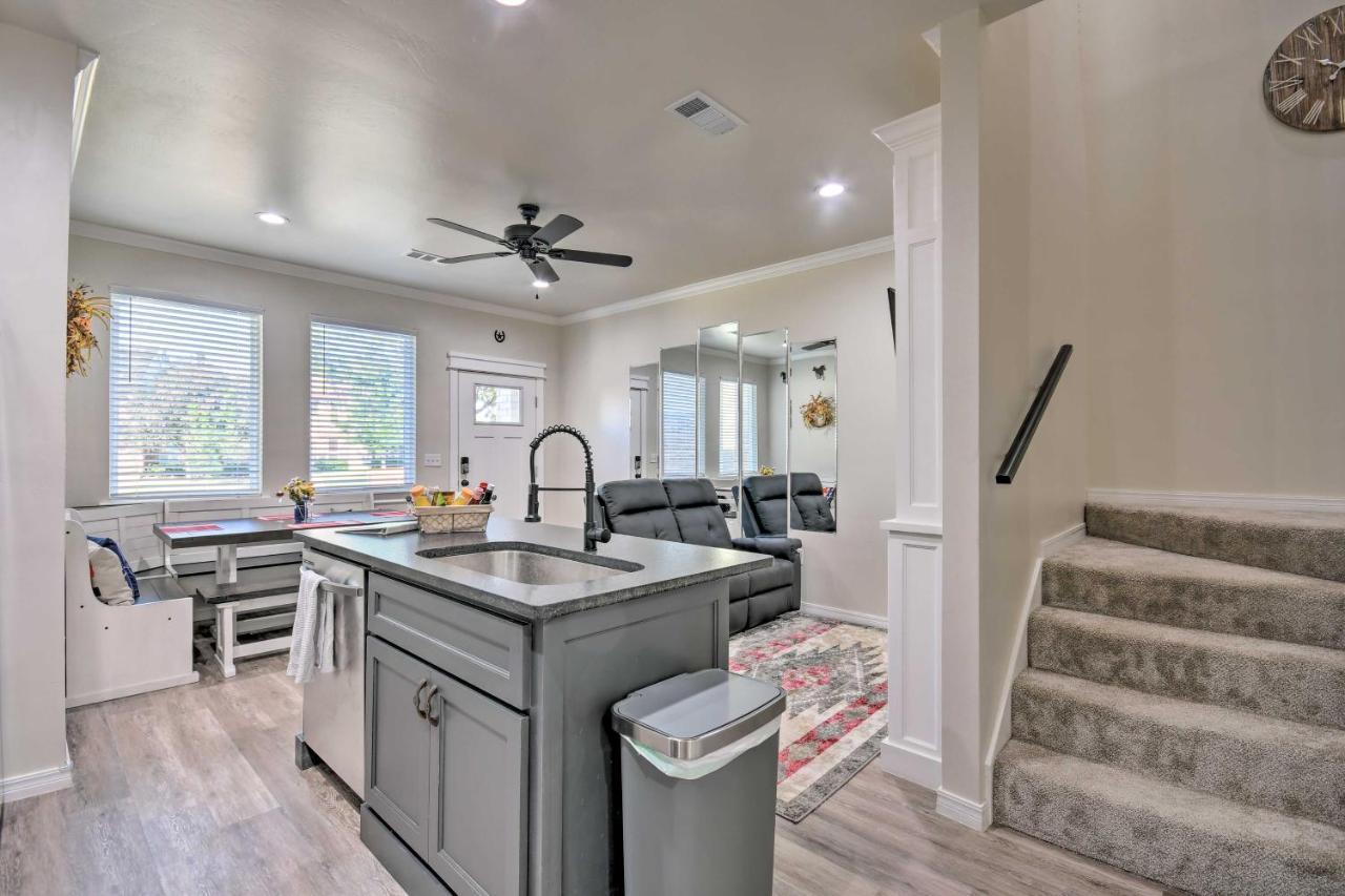 Bright Amarillo Townhome Near Parks And Town! Екстер'єр фото