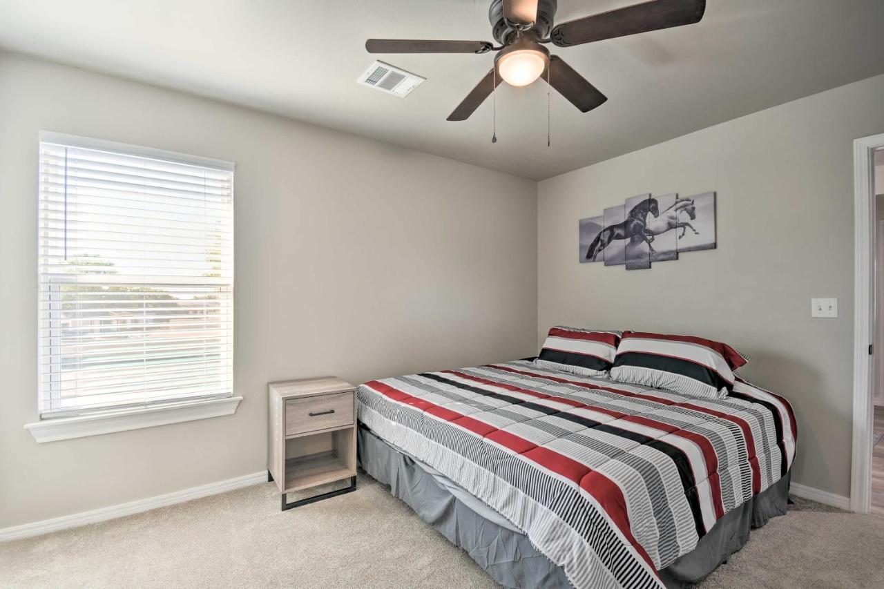 Bright Amarillo Townhome Near Parks And Town! Екстер'єр фото